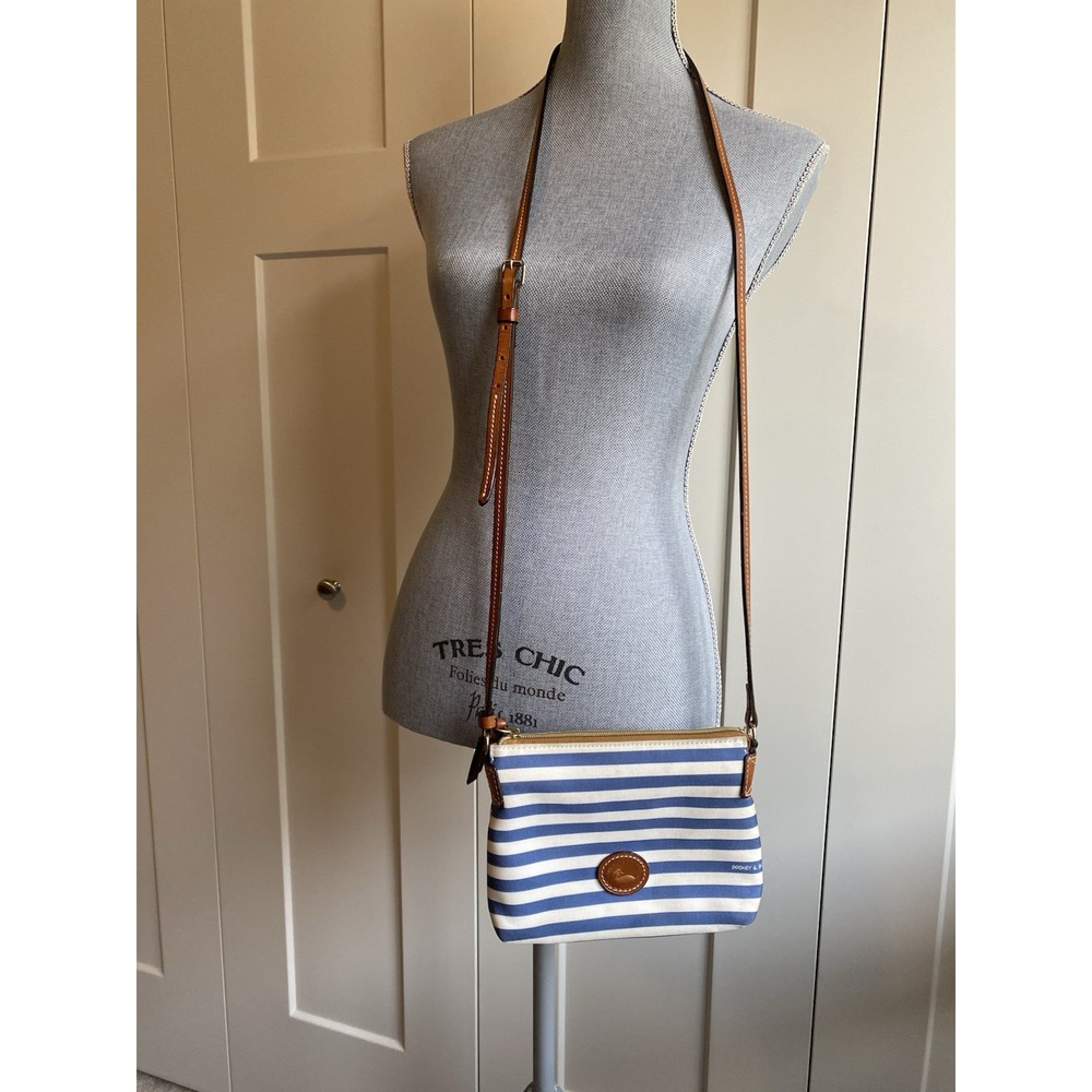 Dooney Bourke Purse Canvas Crossbody Adjustable Leather Nautical Sailor sku16